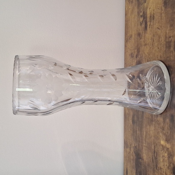 #ACO Glass vase with etched rim, flowers, and cut leaves - Picture 10 of 10